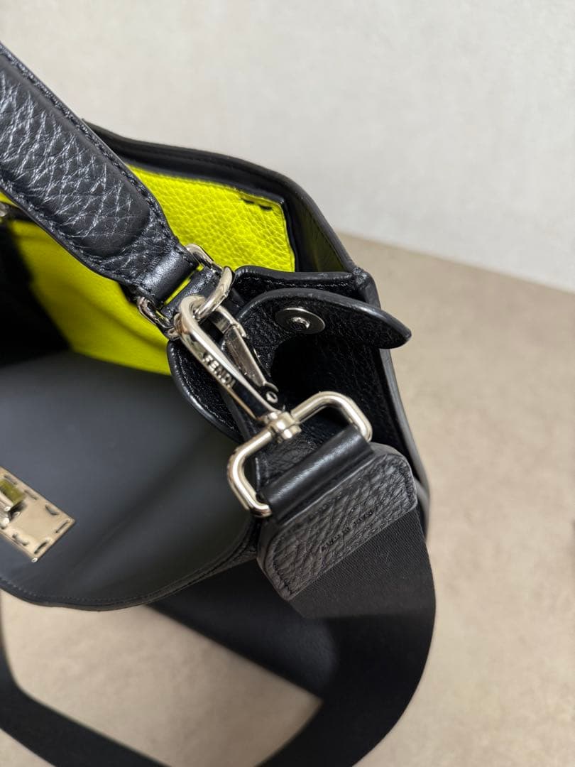 極美✨ フェンディ ピーカブー エックスライト 新作 定価47万円