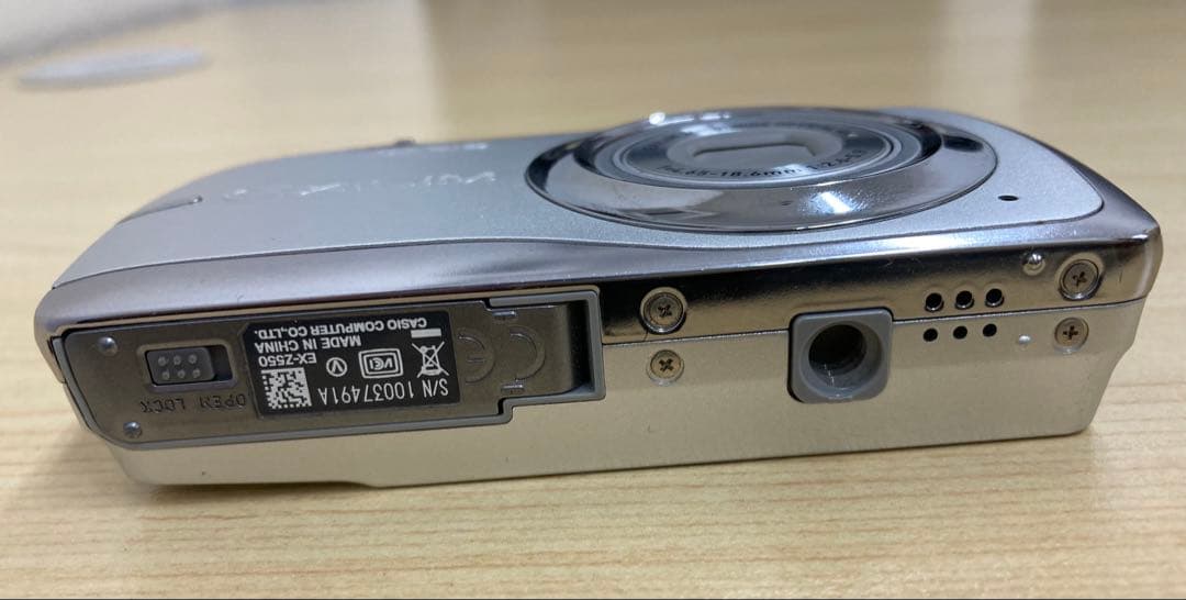 CASIO EXILIM 15.1メガピクセル シルバー、ピンク　3点セット