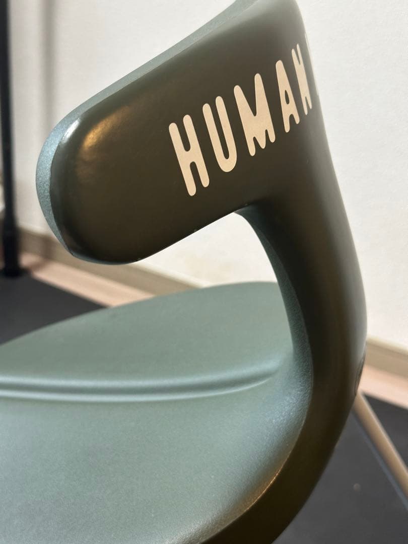 ayur chair x HUMAN MADEのコラボチェア