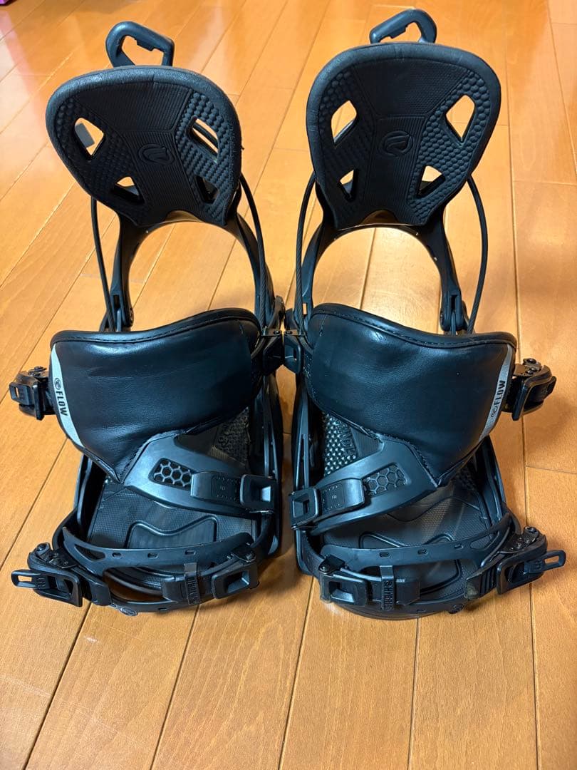 FLOW フロー ビンディング Mサイズ ブラック リアエントリー スノーボード