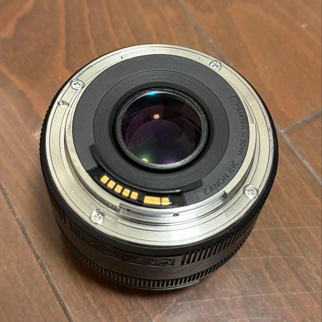 キャノン　EF50mm F1.8 STM 単焦点レンズ