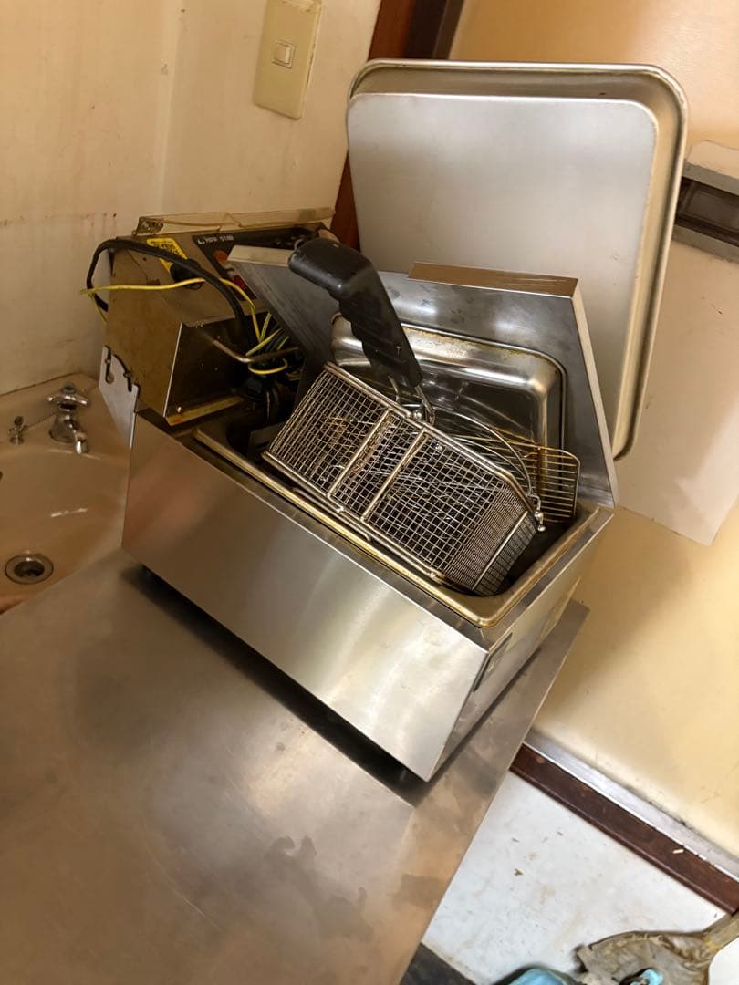 電気フライヤー 温度調整可能