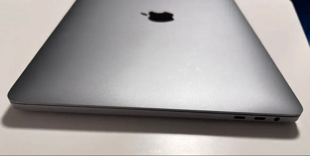 MacBook本体 MacBook Pro 2020 corei7 / 16GB / 500GB