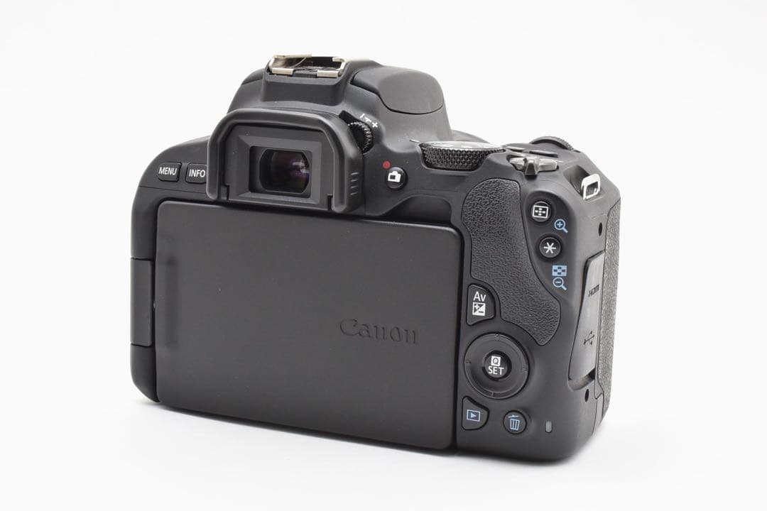 デジタル一眼レフカメラCANON EOS Kiss X9標準レンズセット