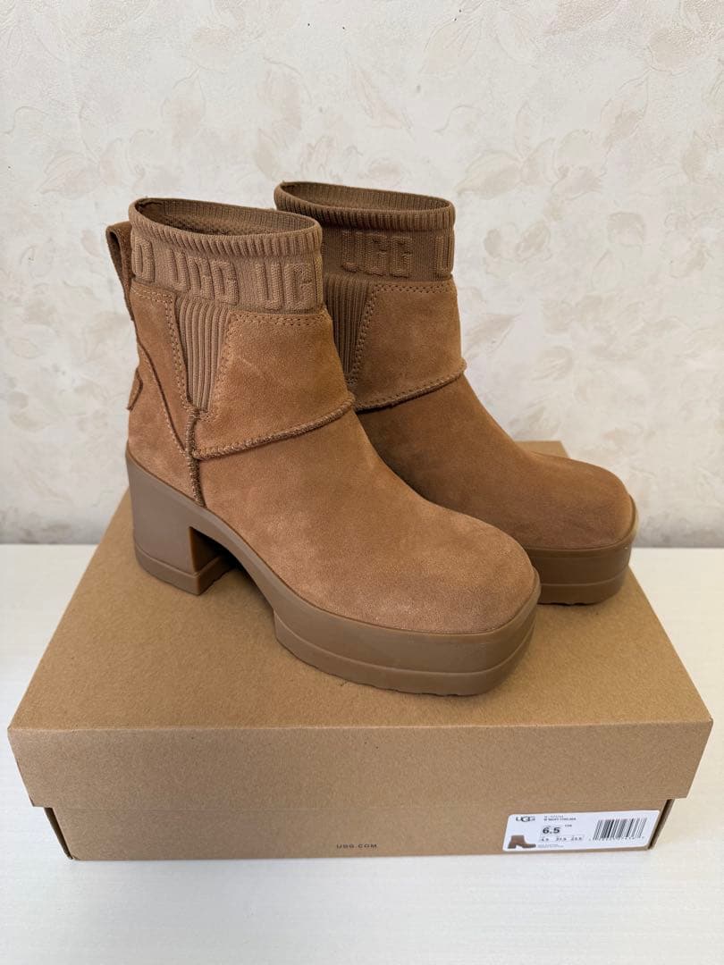 UGG W MOXY CHELSEA ブラウン 6.5