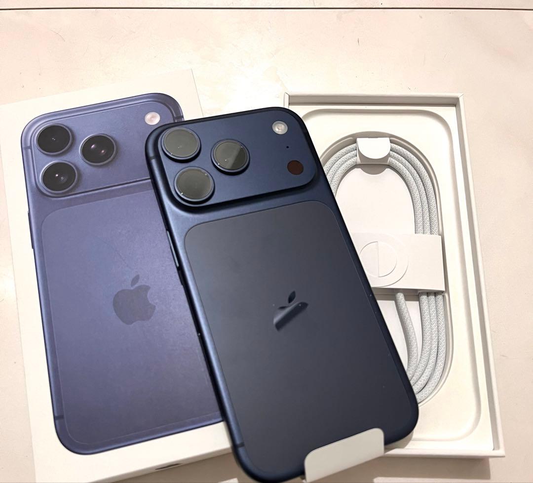 【新品・未使用】iPhone17Pro SIMフリー+ AirPodsセット販売