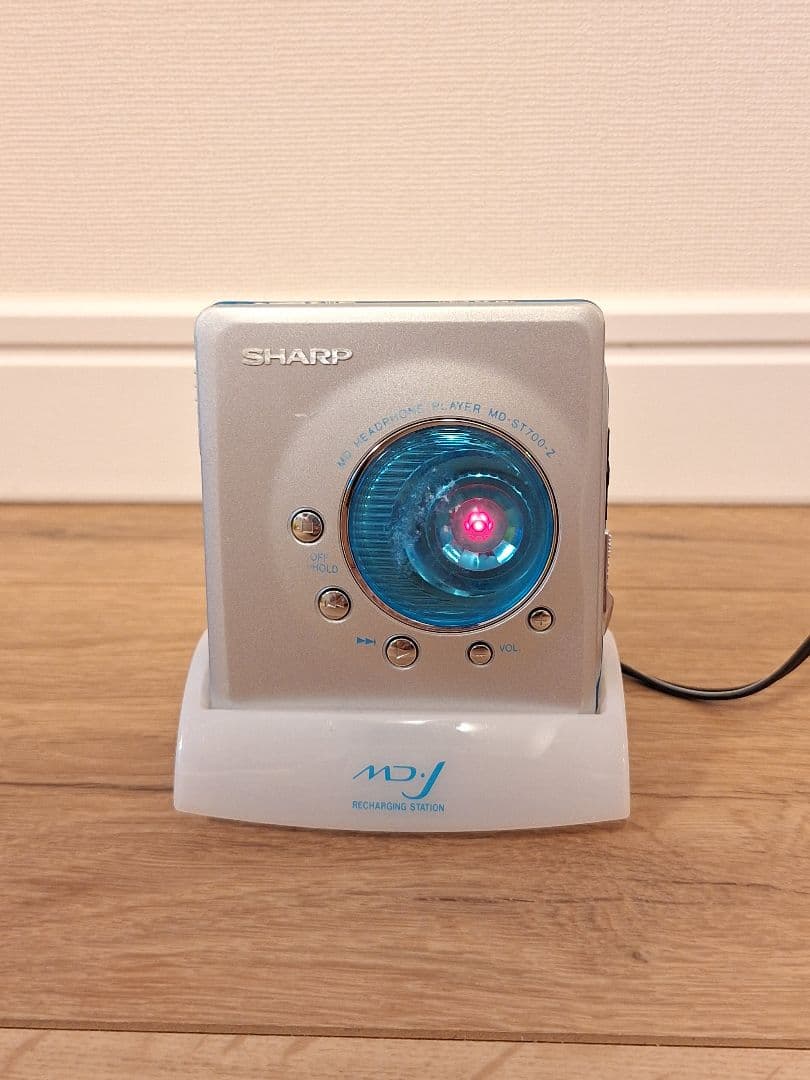希少！SHARP ポータブルMDプレーヤー MD-STZ02