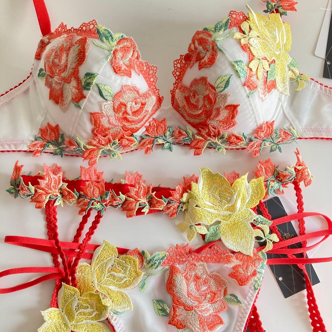 サルート　中国の花嫁　C70/M/M　IV　11　P-upブラ　ソング　ガーター