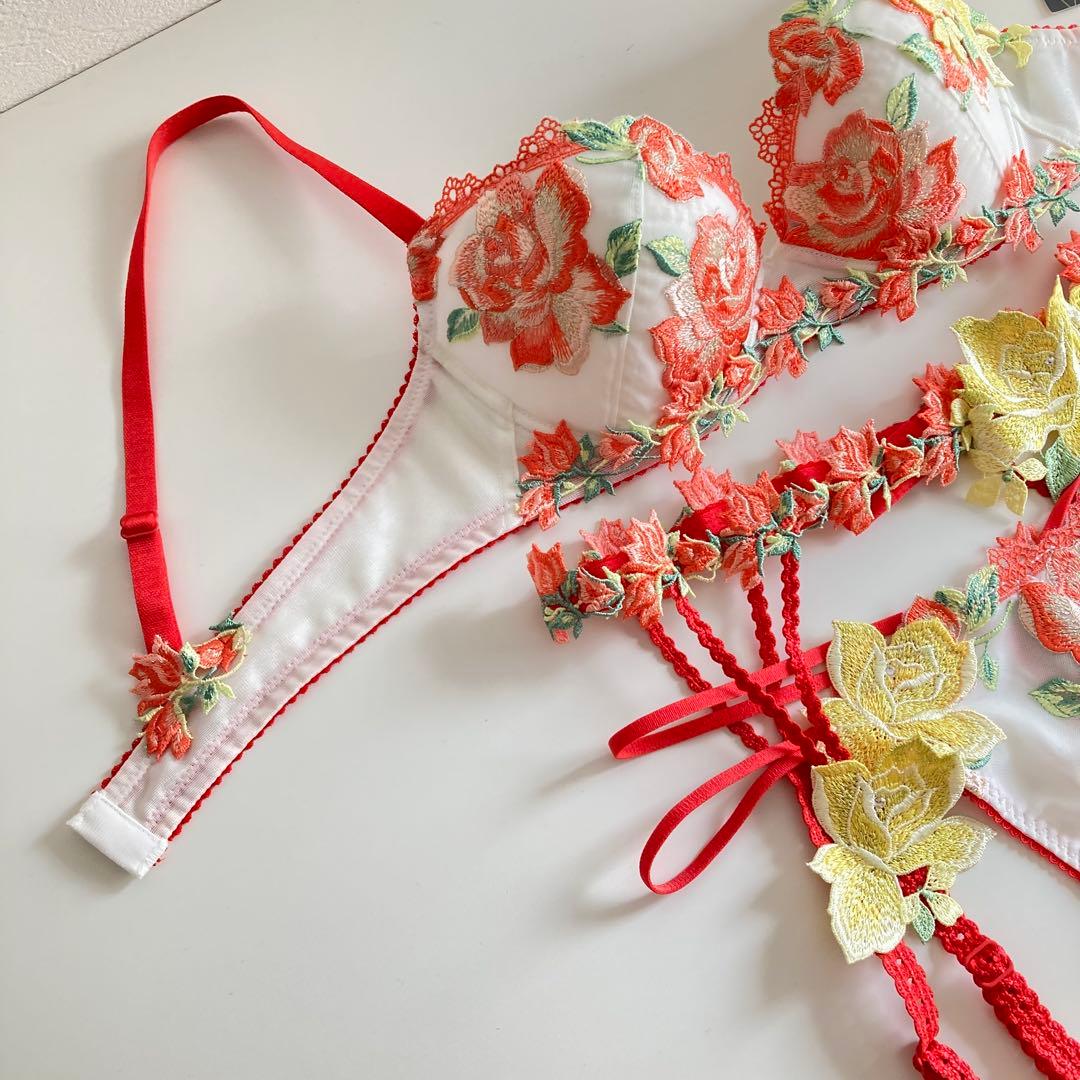 サルート　中国の花嫁　C70/M/M　IV　11　P-upブラ　ソング　ガーター