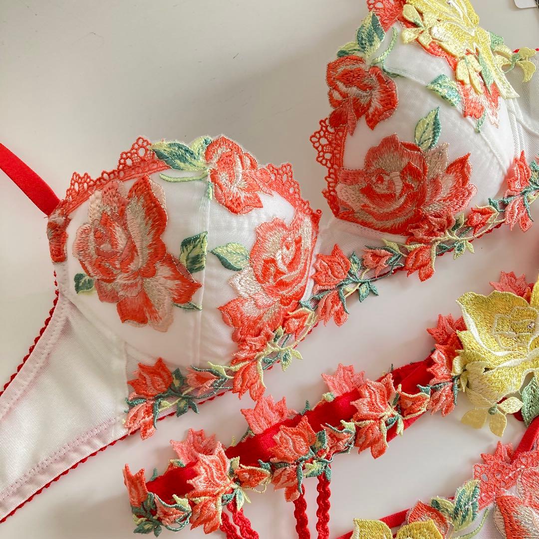 サルート　中国の花嫁　C70/M/M　IV　11　P-upブラ　ソング　ガーター