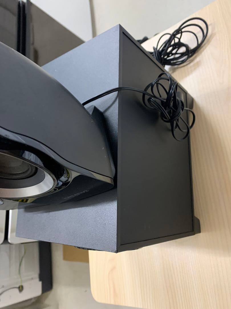 Creative 2.1チャンネルスピーカー