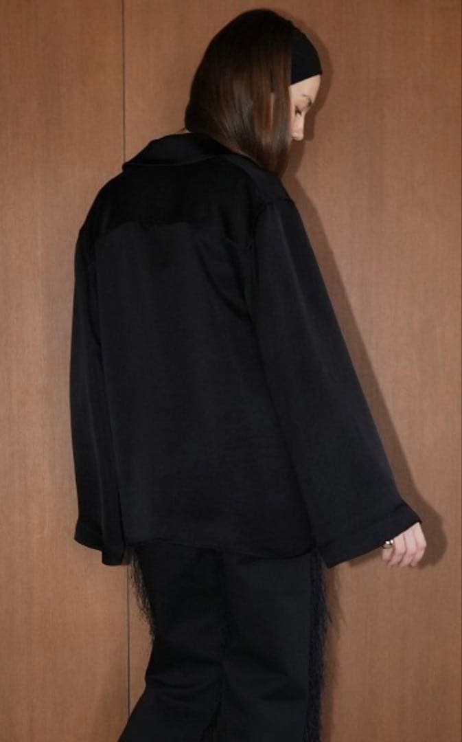 ✨美品✨CLANE TAILORED SATIN SHIRT