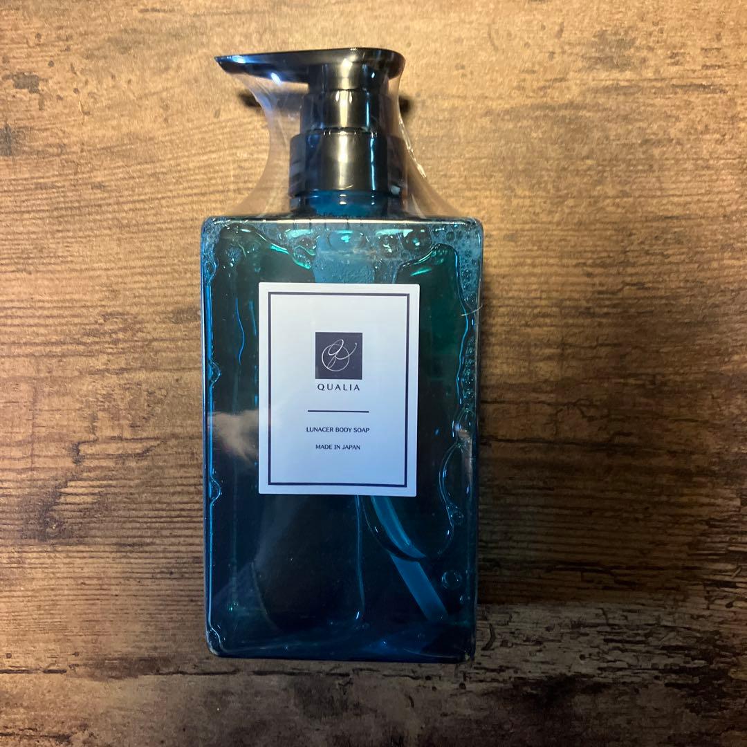 ✨新品未使用✨QUALIA シャンプー3本セットとホワイトニングトゥースペースト