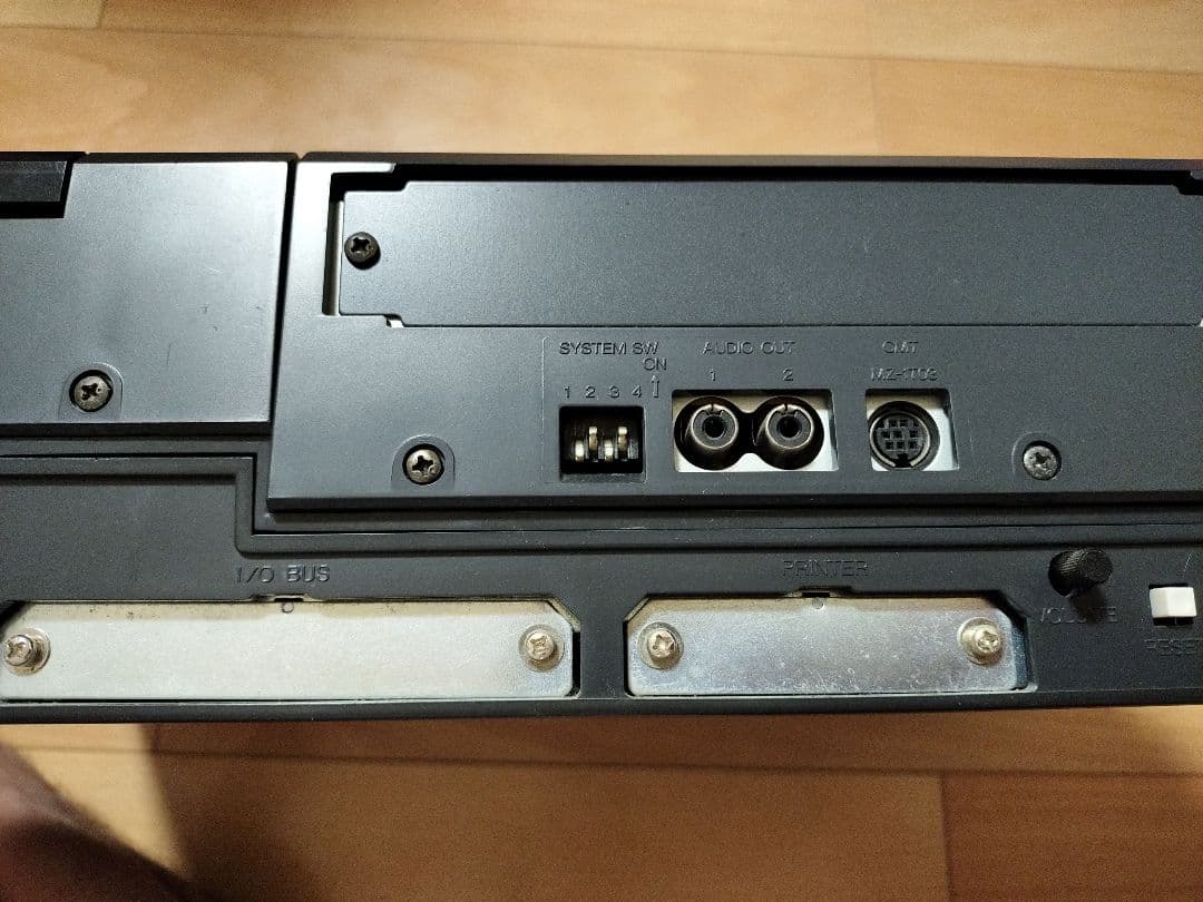 SHARP シャープ　MZ-1500　通電確認済み