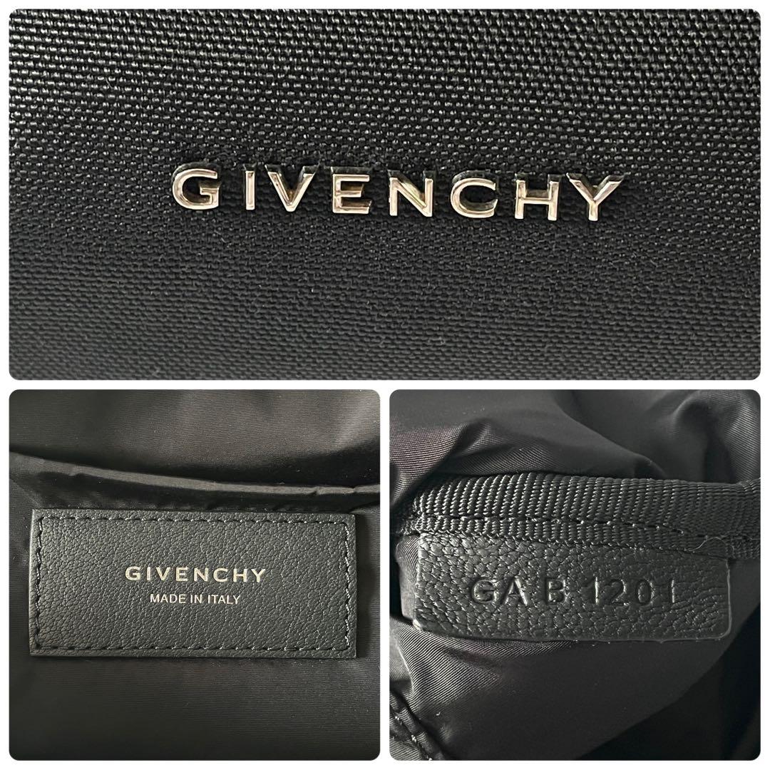 ジバンシー　エッセンシャルU　ナイロン　ボディバッグ　ブラック　斜め掛け　メンズ