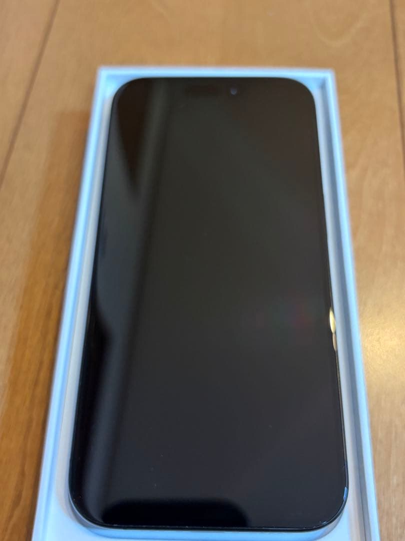 iPhone 15 Pro 128GB ブラックチタニウム SIMフリー 美品