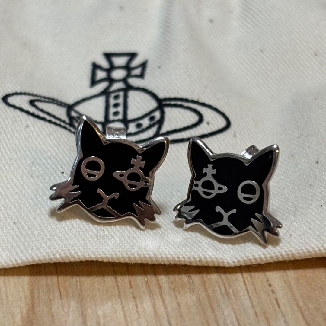 Vivienne Westwood 猫デザインピアス (美品)