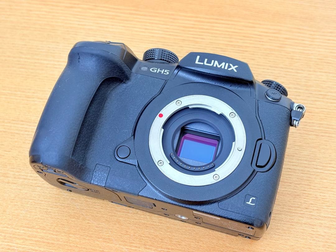 4K録画におすすめ 訳あり パナソニックGH5単焦点レンズ、外付けマイク付き