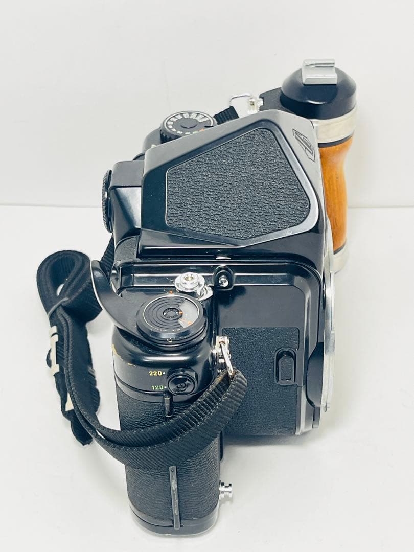 【完動品】ASAHI PENTAX 6×7 木製グリップ　ストラップ付き