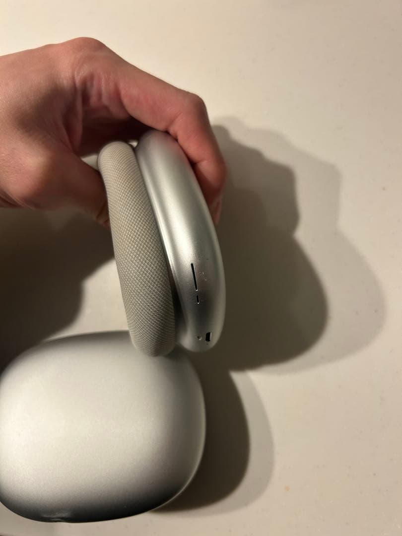 ヘッドホン airpodmax
