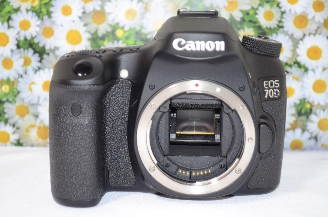 Wi-Fi内蔵❤Canon EOS 70D❤高画質❤動画撮影❤おすすめ一眼レフ❤