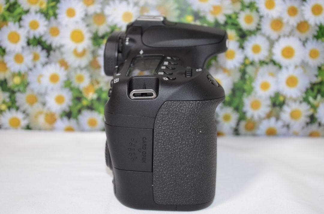 Wi-Fi内蔵❤Canon EOS 70D❤高画質❤動画撮影❤おすすめ一眼レフ❤