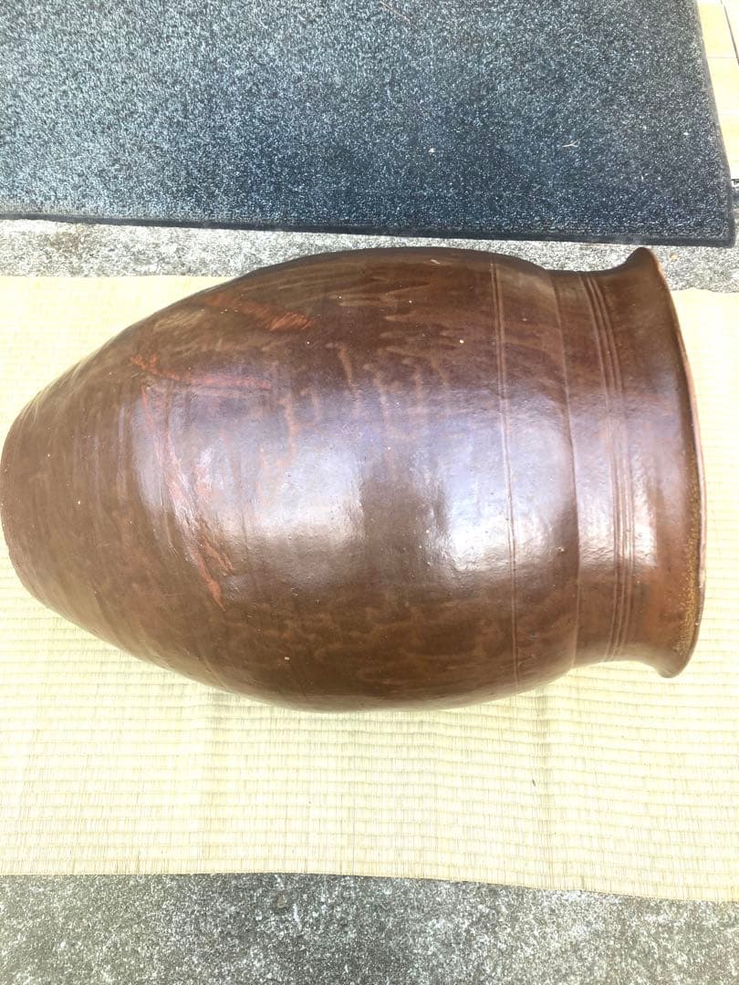 訳あり。大瓶。水瓶 睡蓮鉢。高さ66cm 。口径43cm。 明るい常滑焼風。