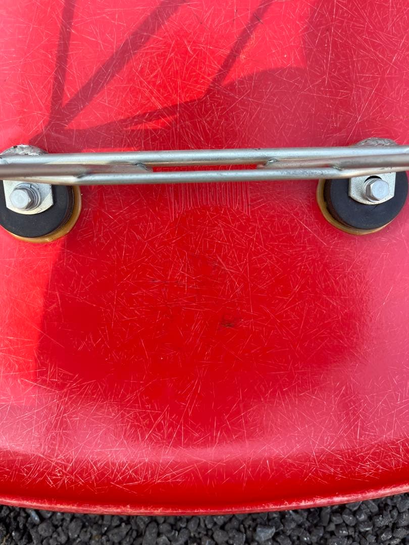 モダニカ社MODERNICA アームシェルチェア ロッカーベース