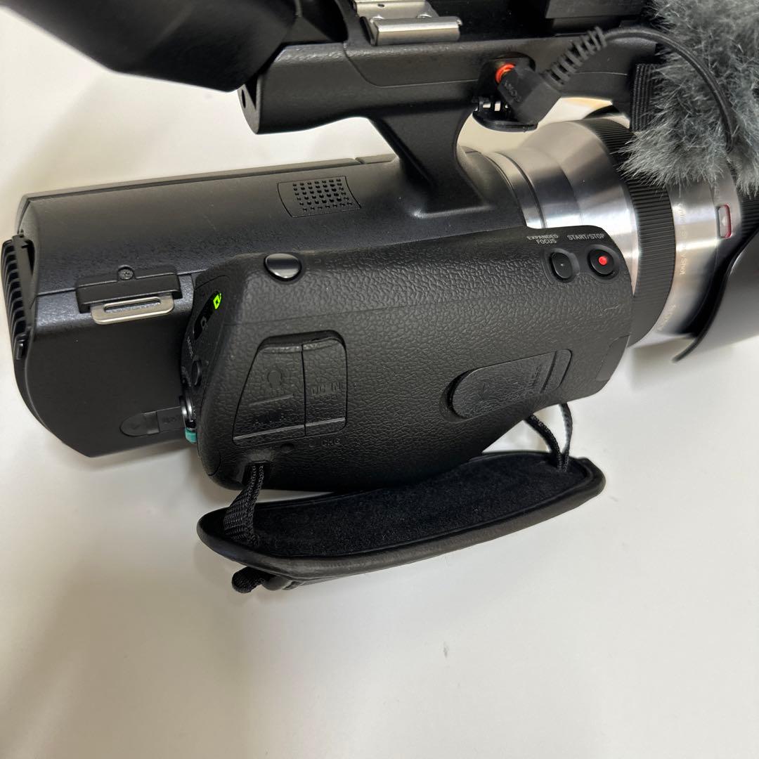 SONY ビデオカメラ　NEX-VG20