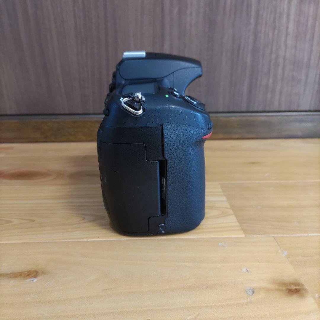 Nikon D300 デジタル一眼レフカメラ