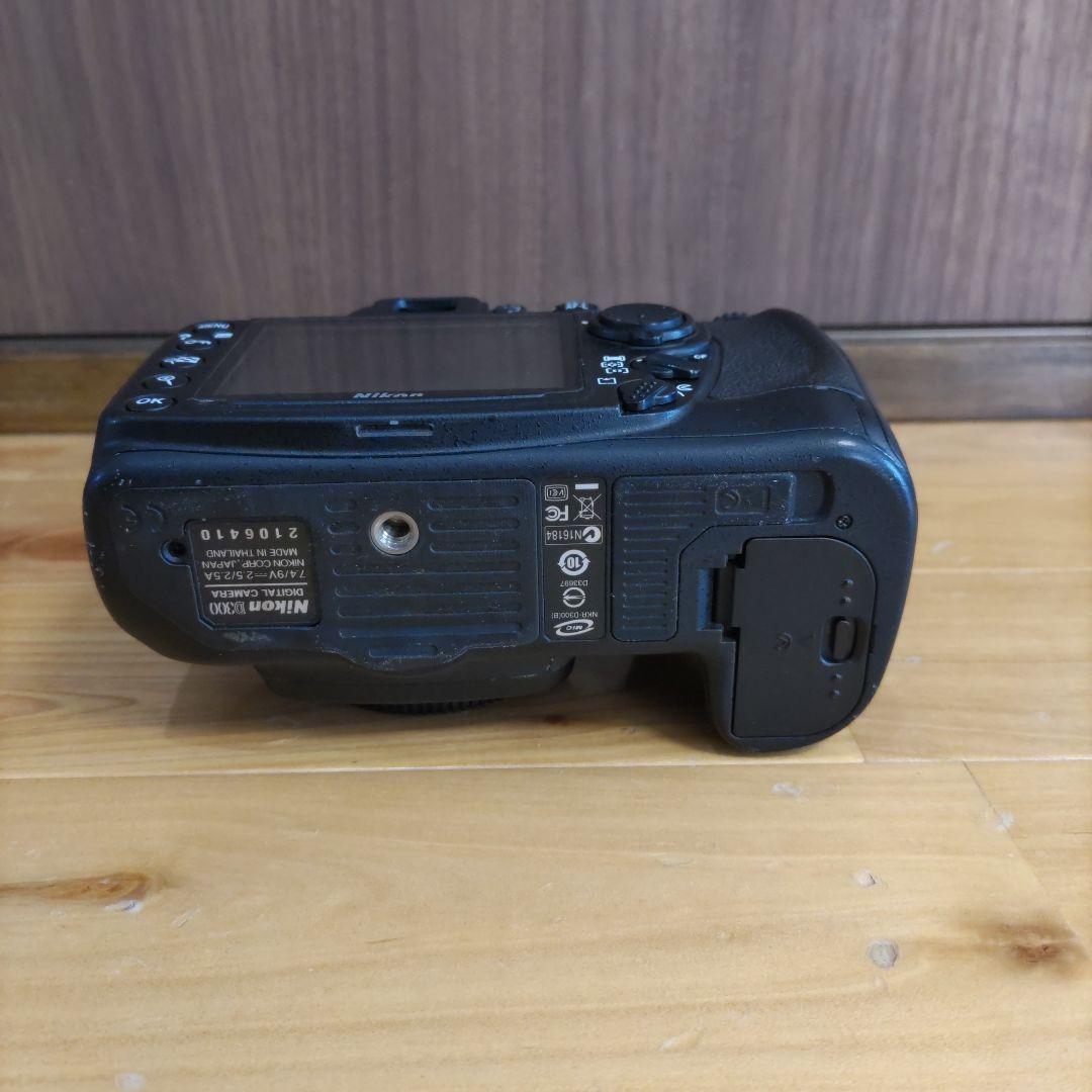 Nikon D300 デジタル一眼レフカメラ