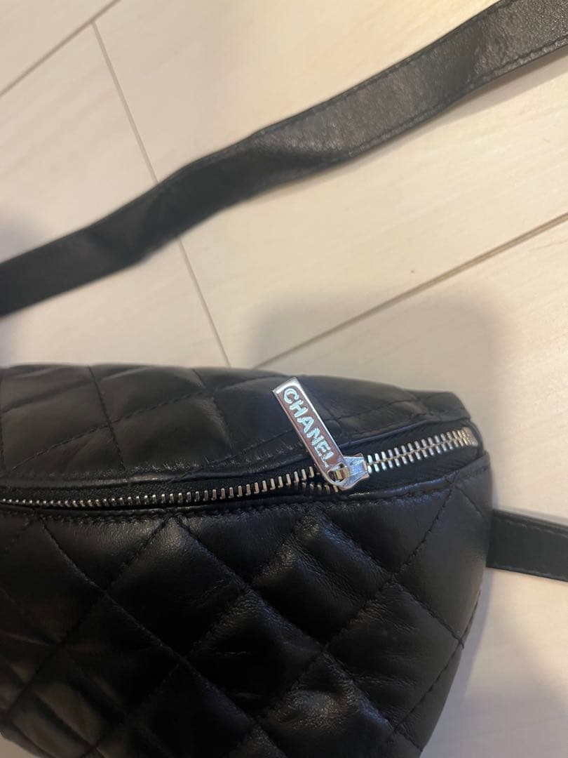 CHANEL キルティング ブラックレザー ウエストポーチ　ボディ　バッグ
