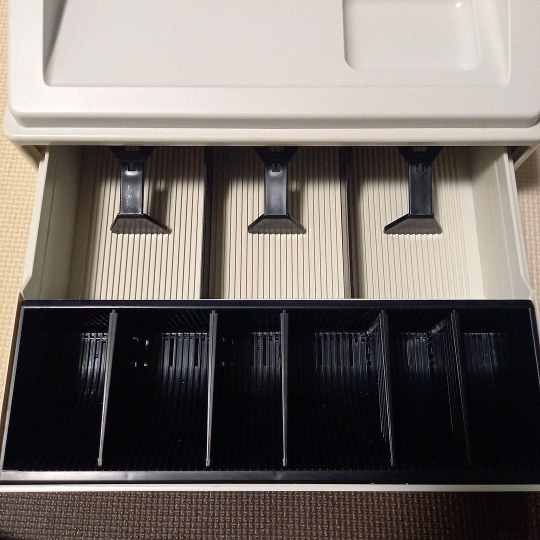 SHARP XE-A147 レジスター　ロール紙３個付