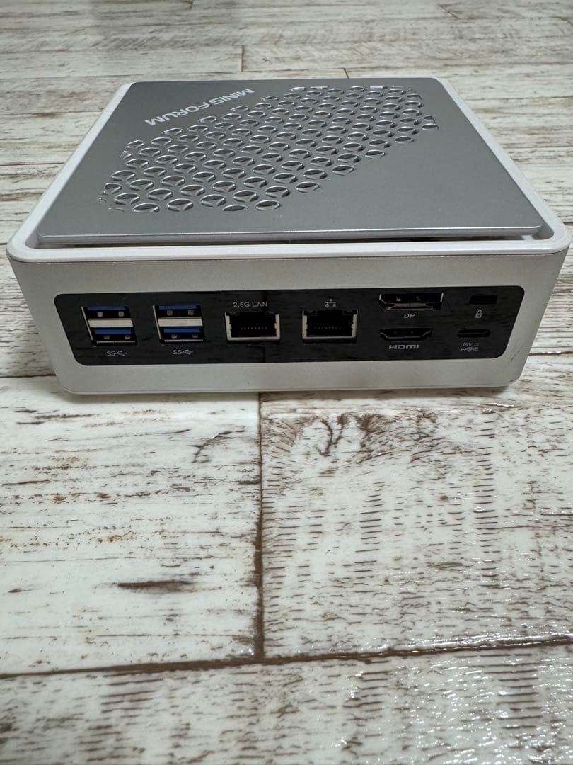 ミニPC Minisforum EliteMini HM90