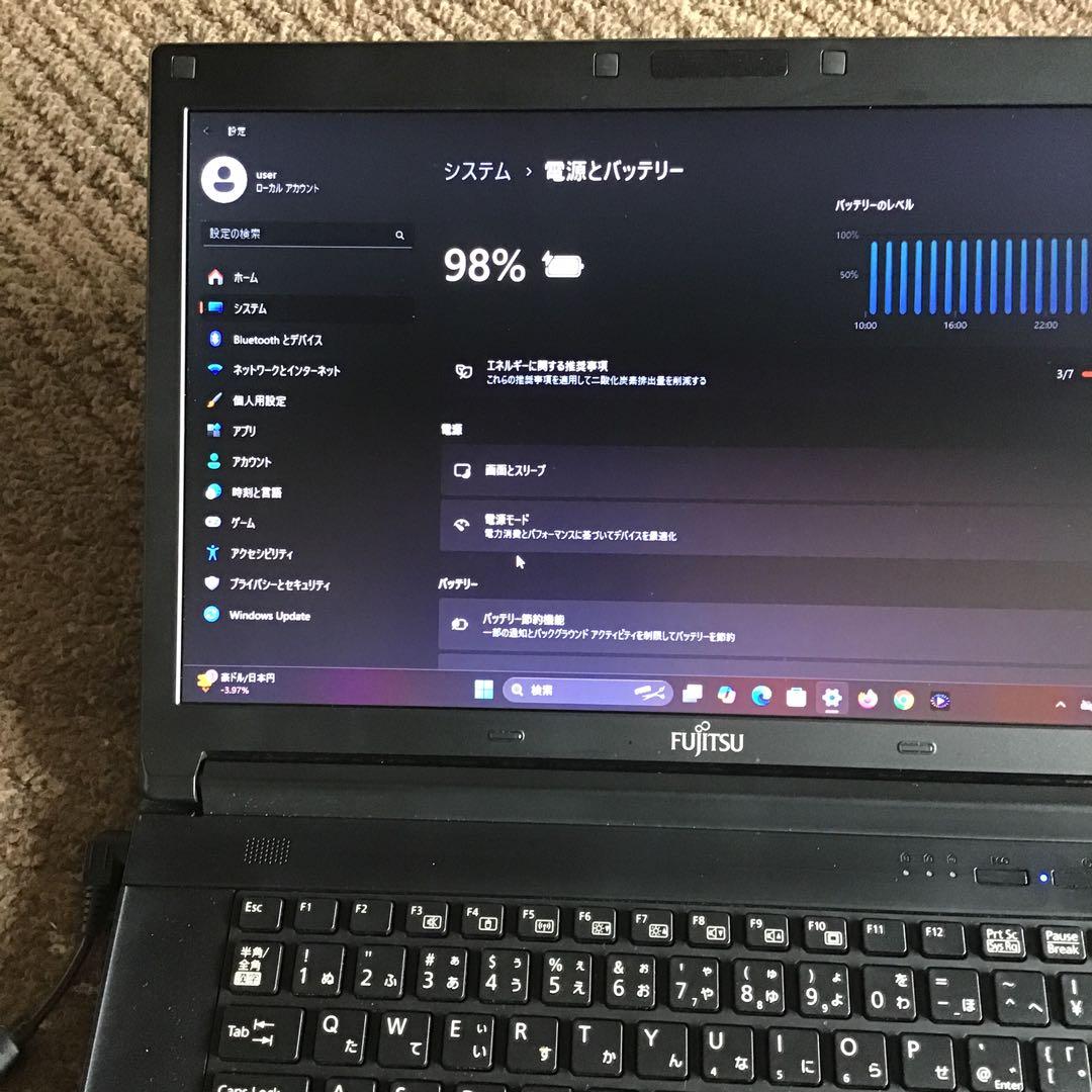 ★富士通　LIFEBOOK 最新Win11Pro Core i5 / 8GB