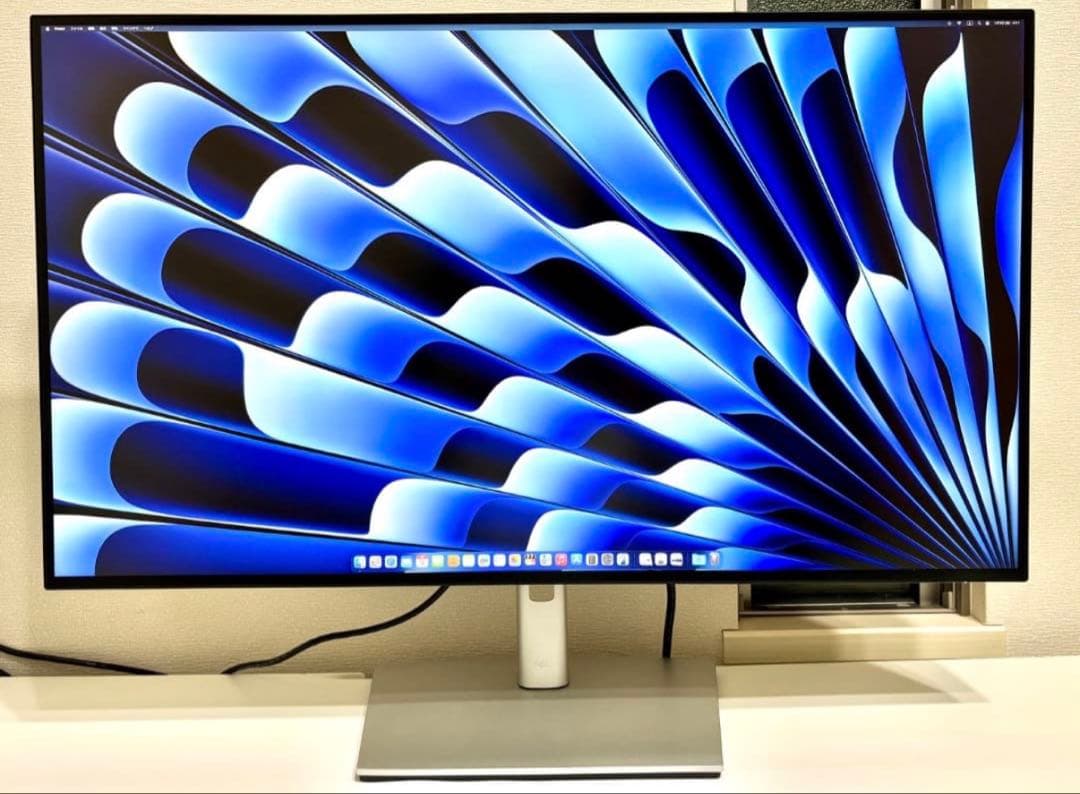 Dell U3223QE 32インチ 4K IPS Black 元箱付 美品