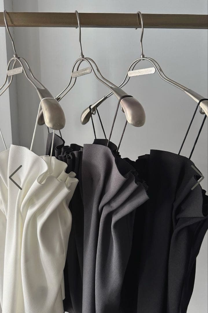 room306 プレーツデザイントップス ホワイト フリーサイズ