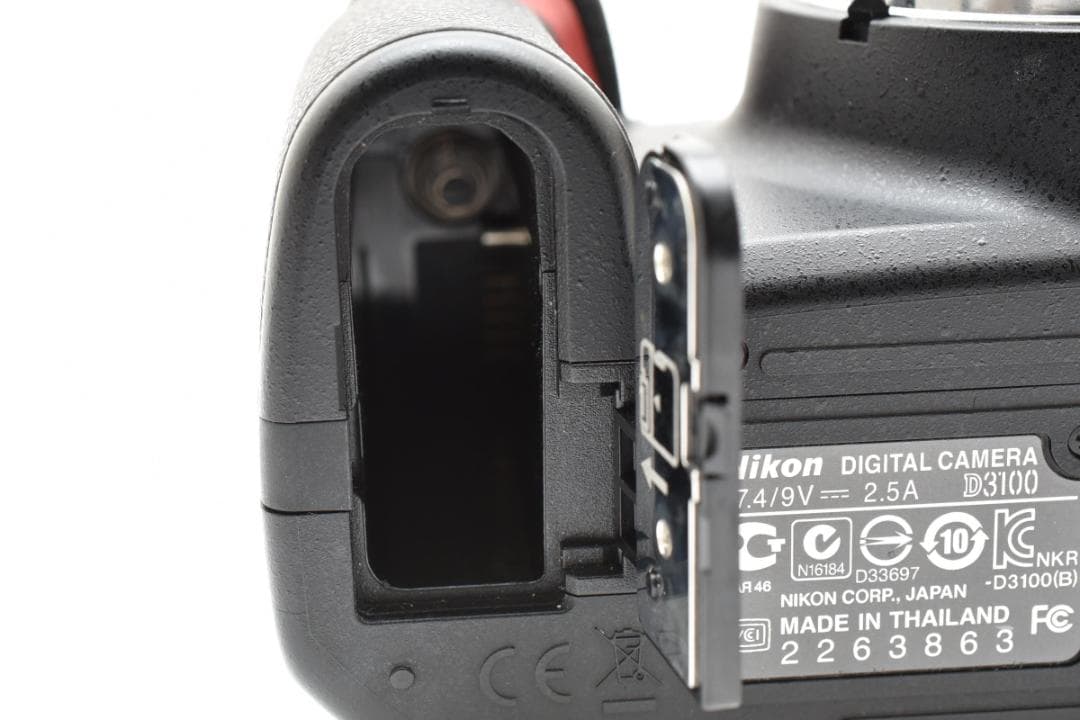 【ショット数3023回】 NIKON ニコン D3100 デジタル一眼レフカメラ