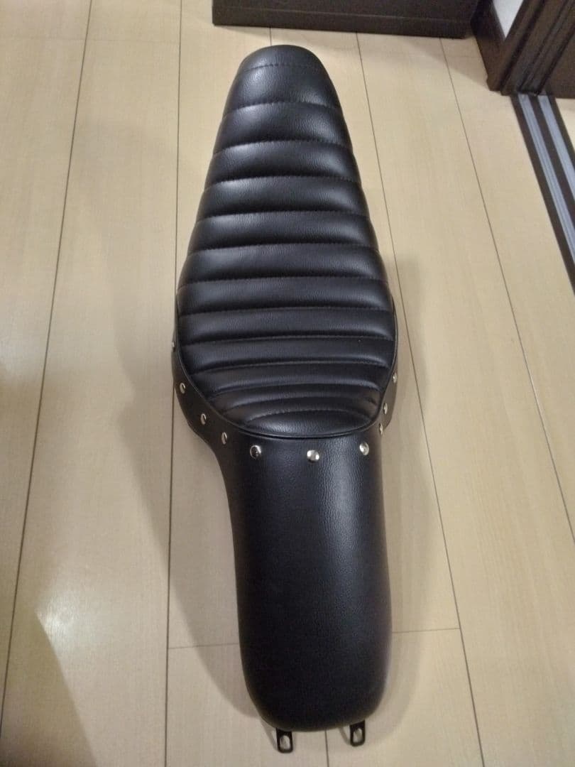 ガレージT&F　 ヤマハ　bolt　シート　綺麗！