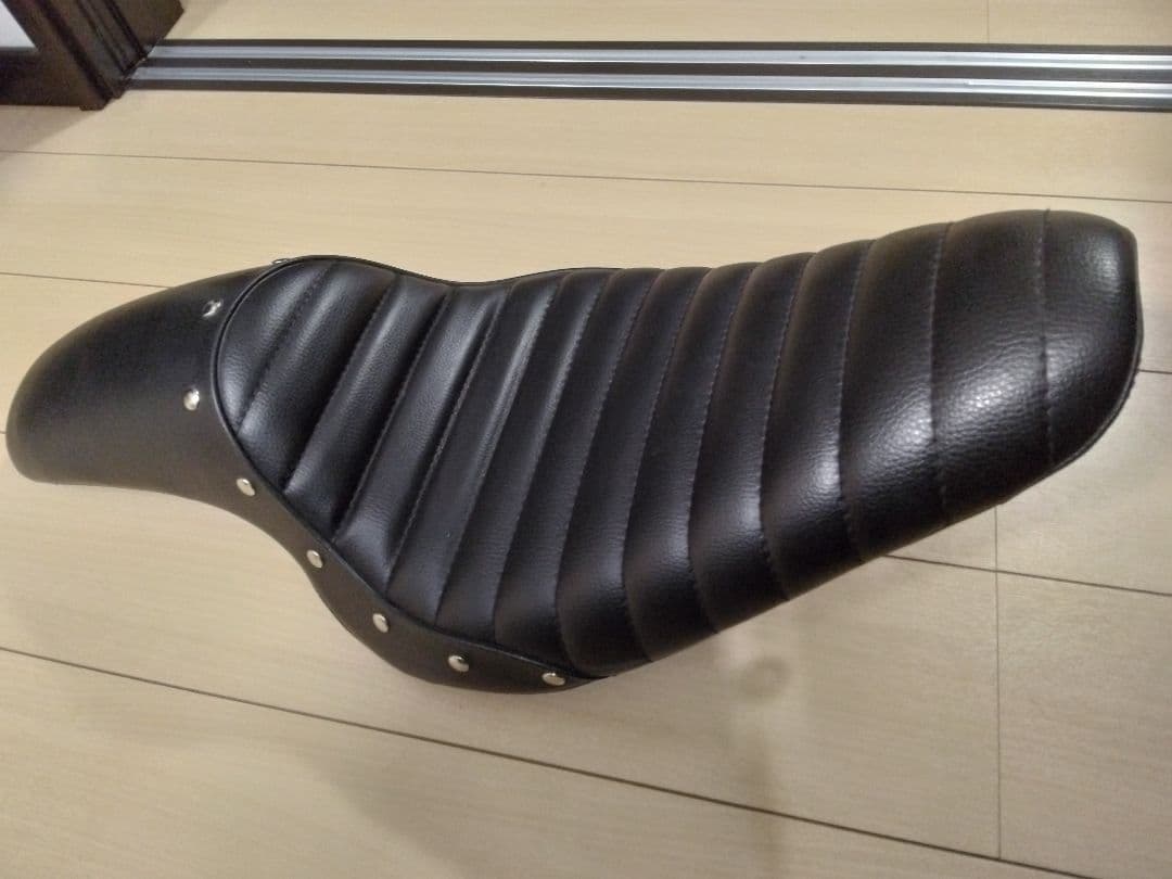 ガレージT&F　 ヤマハ　bolt　シート　綺麗！