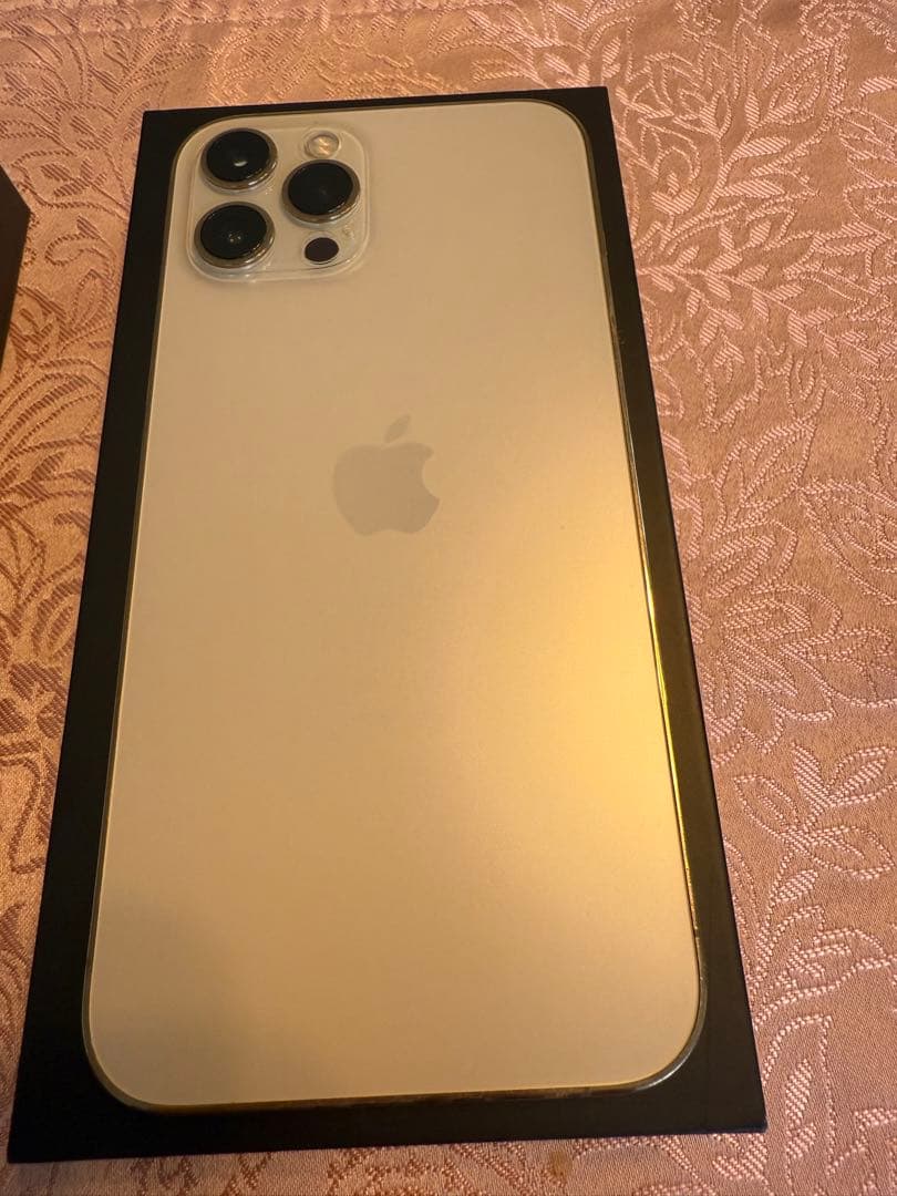 【美品】Apple iPhone12ProMax128GBゴールド