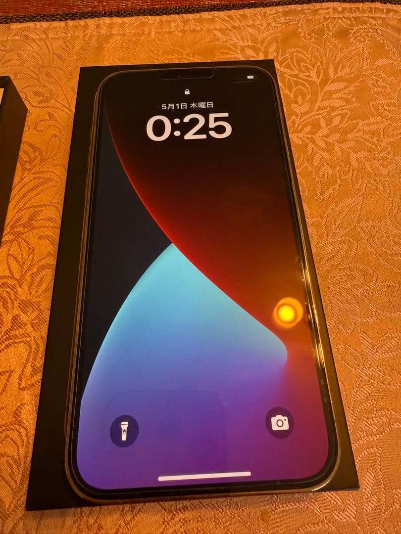 【美品】Apple iPhone12ProMax128GBゴールド