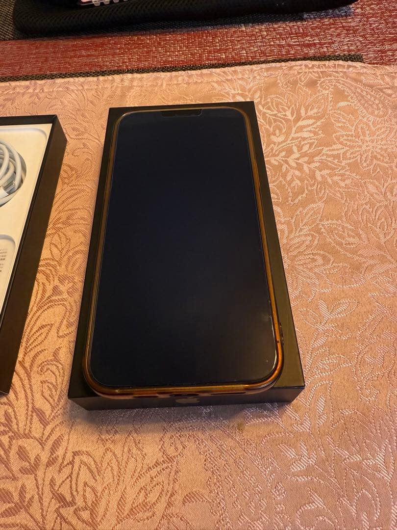 【美品】Apple iPhone12ProMax128GBゴールド