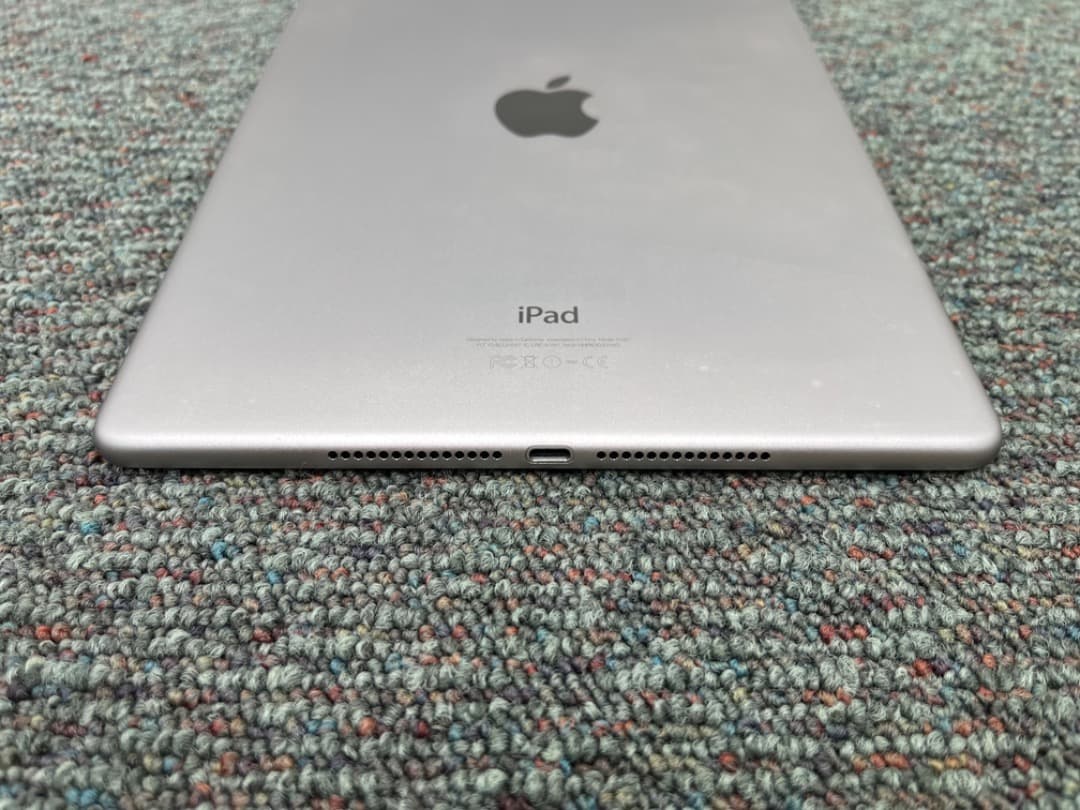 【感動品】iPad Air2　Wi-Fi+Cellular　simフリー　848