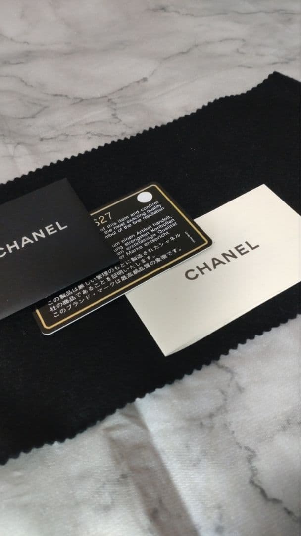 CHANEL ピンクレザーポーチ