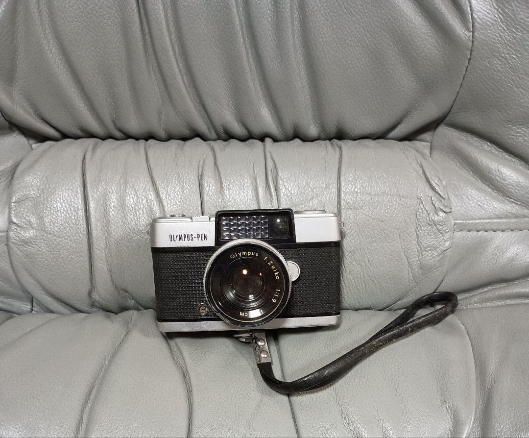 Olympus PEN-D コンパクトフィルムカメラ