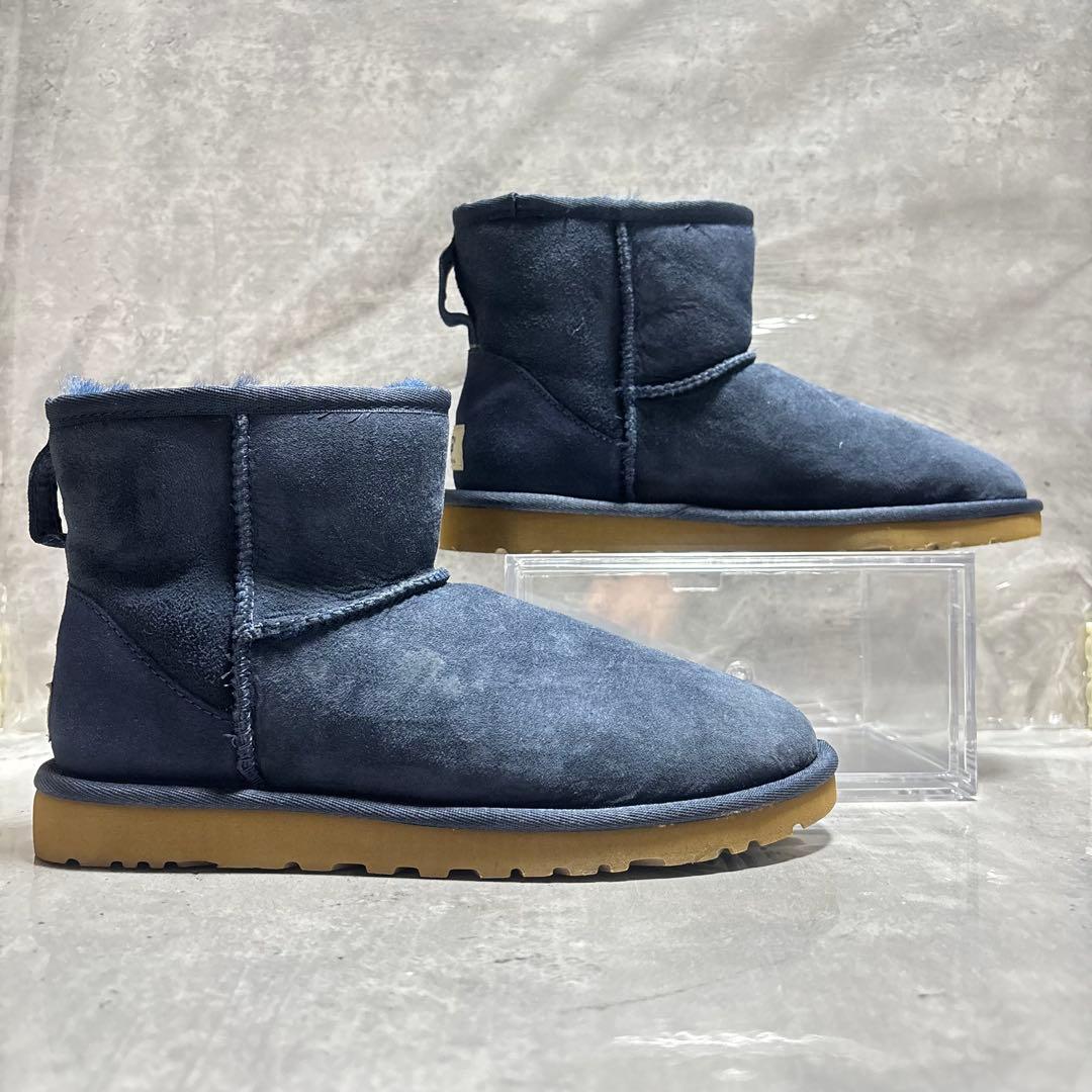 【新品未使用】UGG ショートブーツ W CLASSIC MINI 23cm