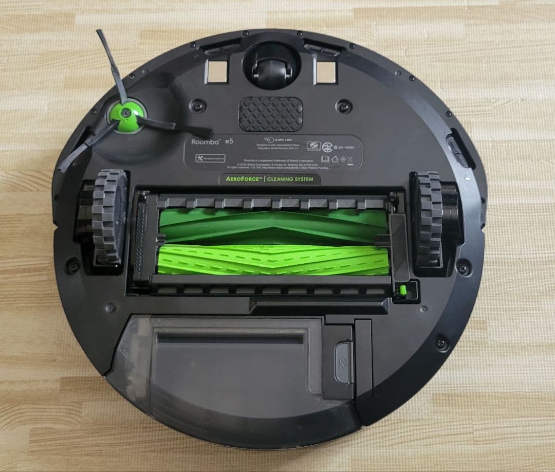 Roomba e5 ブラック