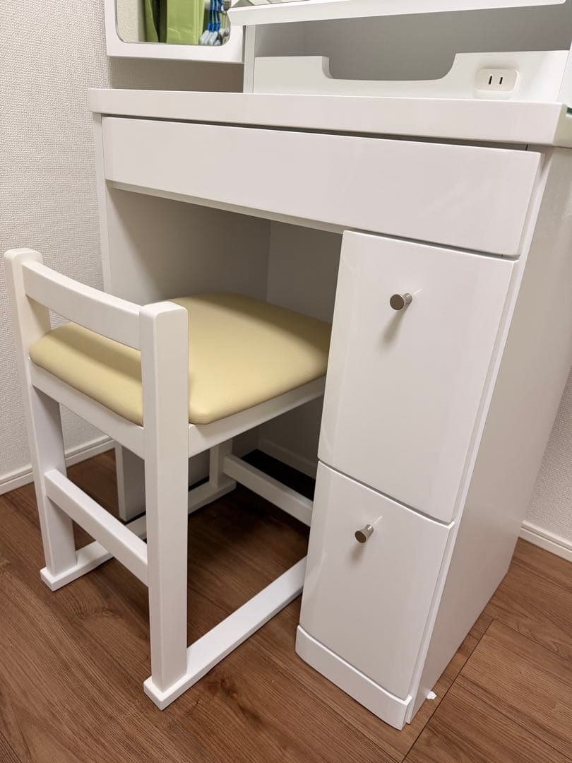 最終値下げ　NITORI ホワイト ドレッサー 鏡台　美品　即購入　椅子付き
