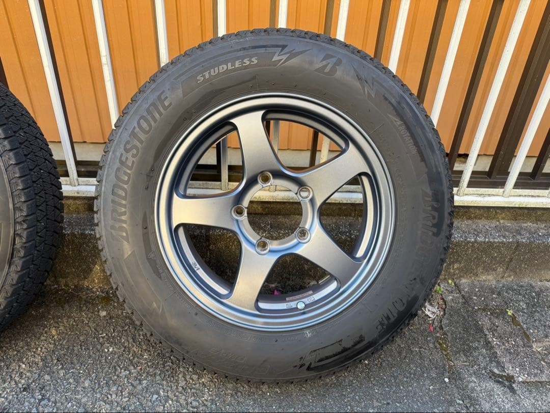 スタッドレスタイヤ・ホイールセット 175/80/16 ブリザックDM-V3